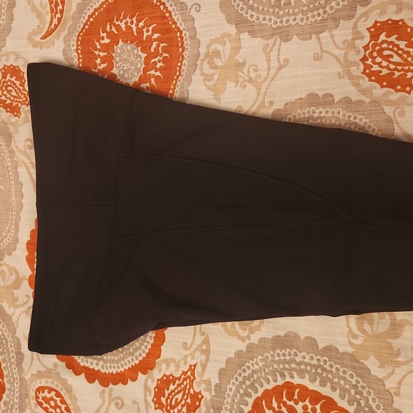 Maternity GapFit Full Panel Blackout 7/8 Leggings - Large - Picture 7 of 7